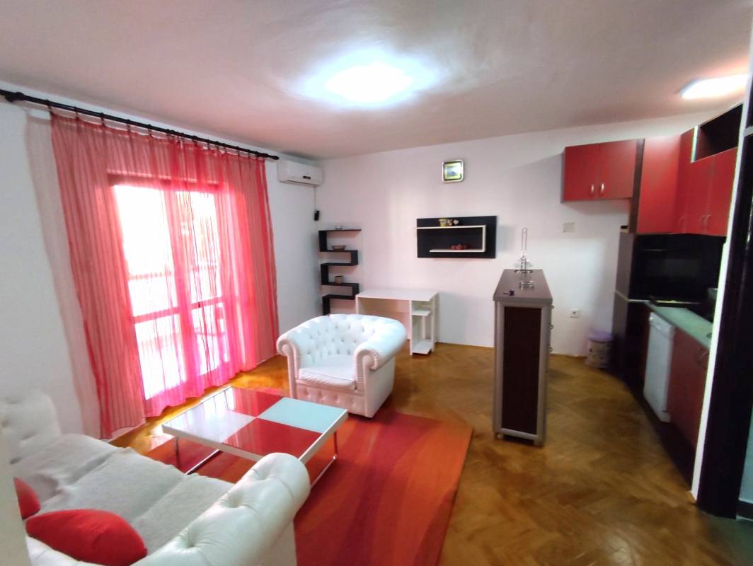 Podgorica, Malo Brdo, jednosoban stan 50 m² 